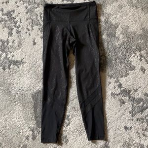 Black print leggings